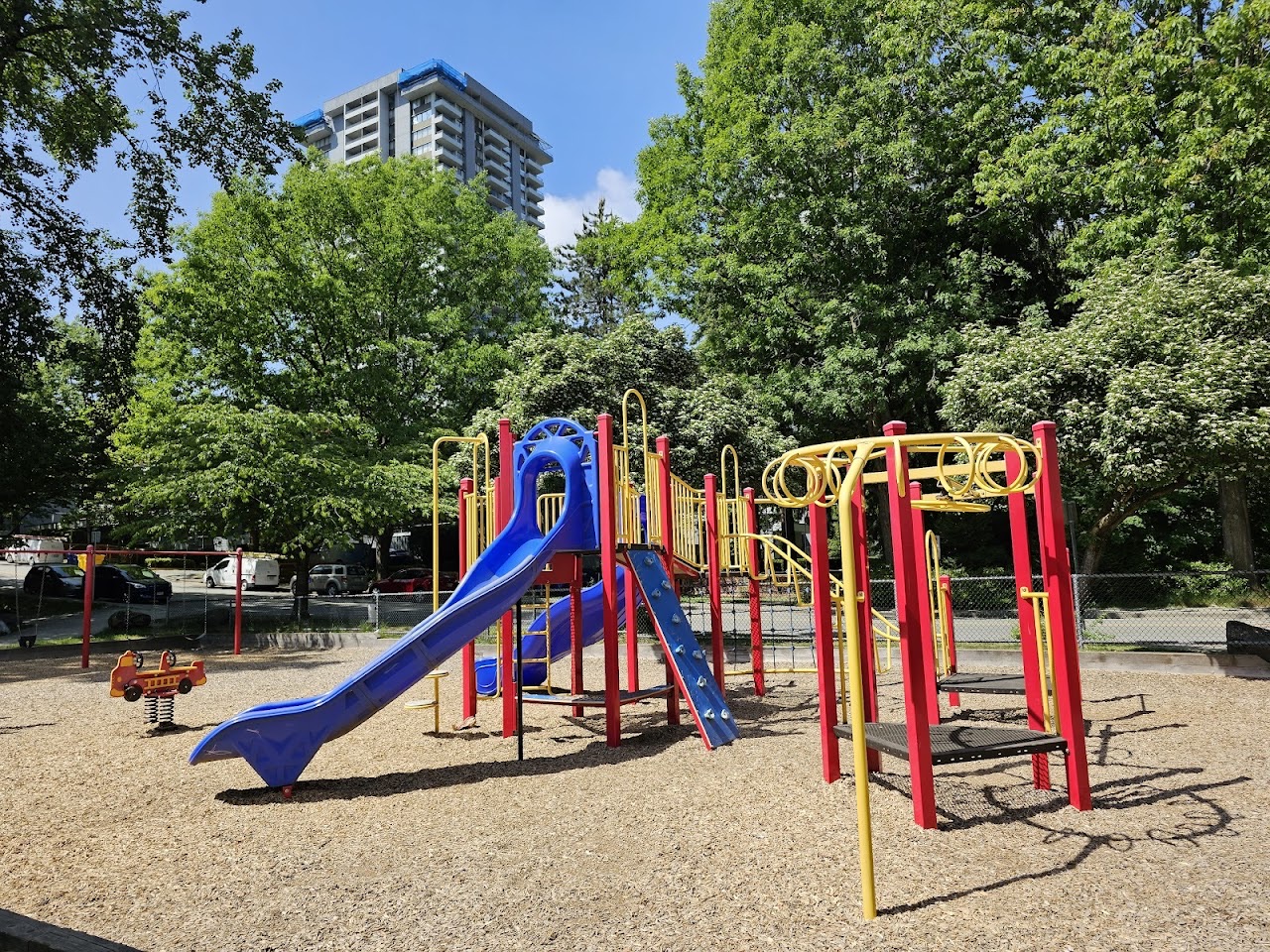 Keswick Park Courts, Burnaby — photo via Google Maps