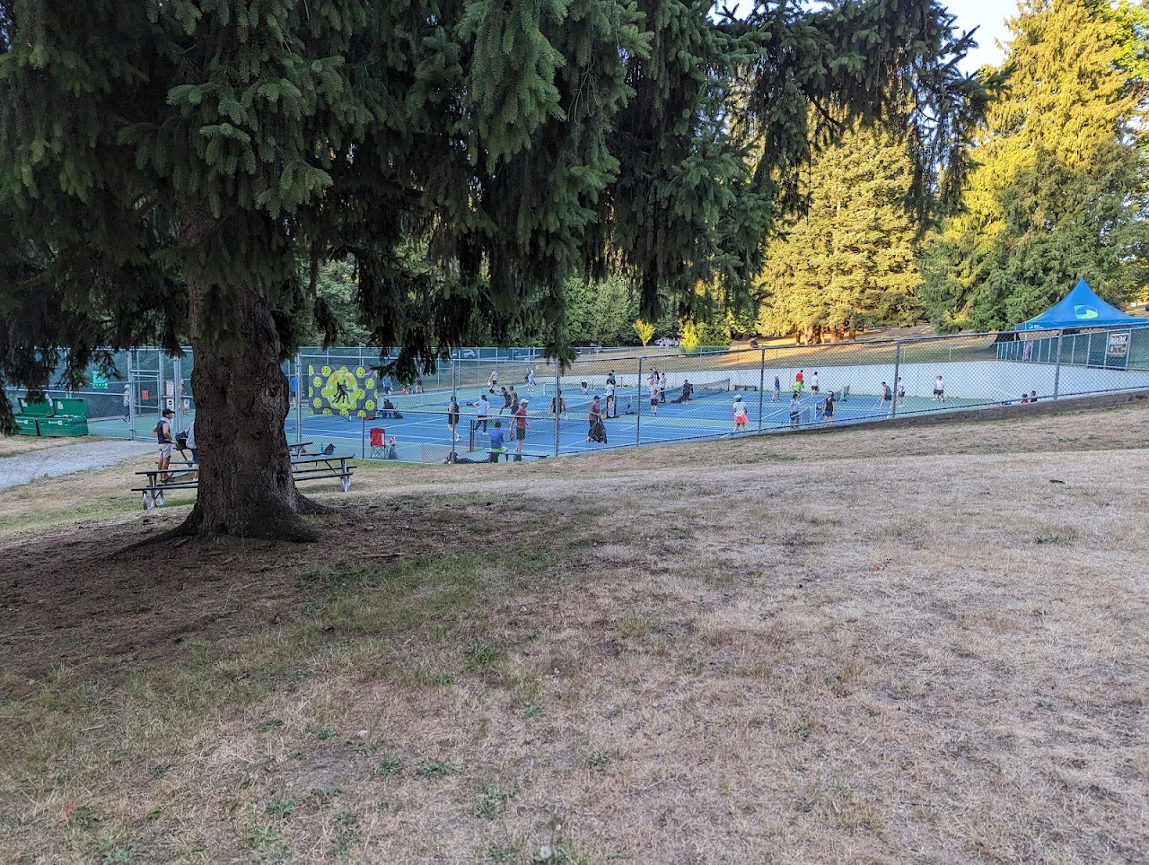 Robert Burnaby Park Courts, Burnaby — additional view via Google Maps