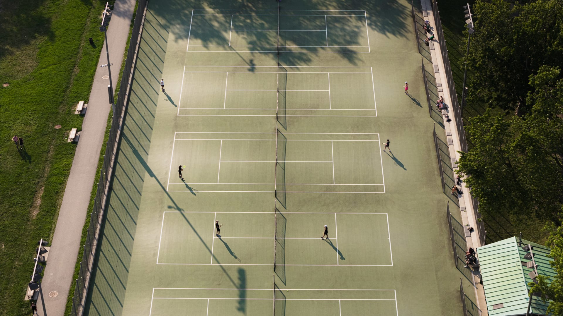 Parc Jeanne-Mance tennis courts — City of Montreal facility photo