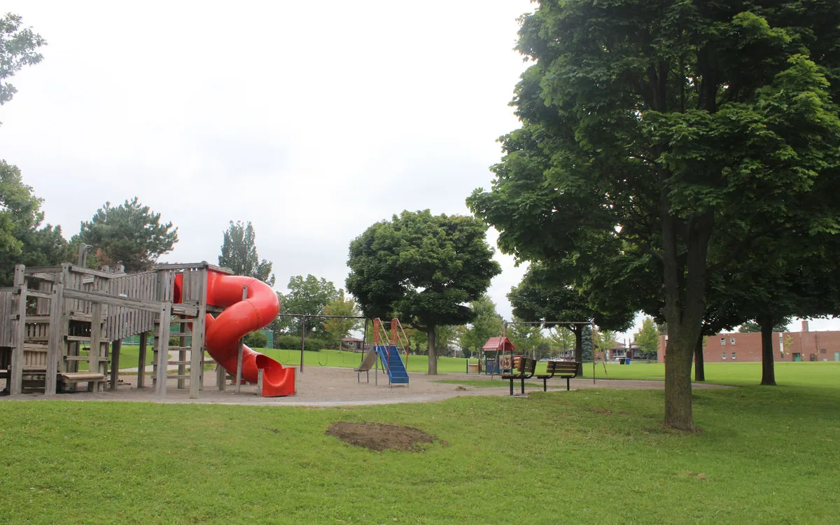 Outdoor pickleball courts at Shawnee Park — City of Toronto park facility